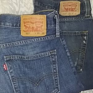 2 pairs Levi's blue jeans